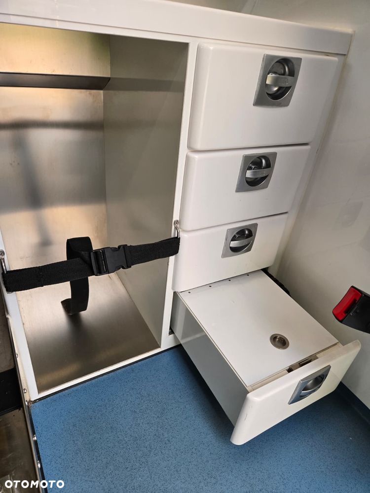 Volkswagen TRANSPORTER T6.1 Ambulans Karetka - 26