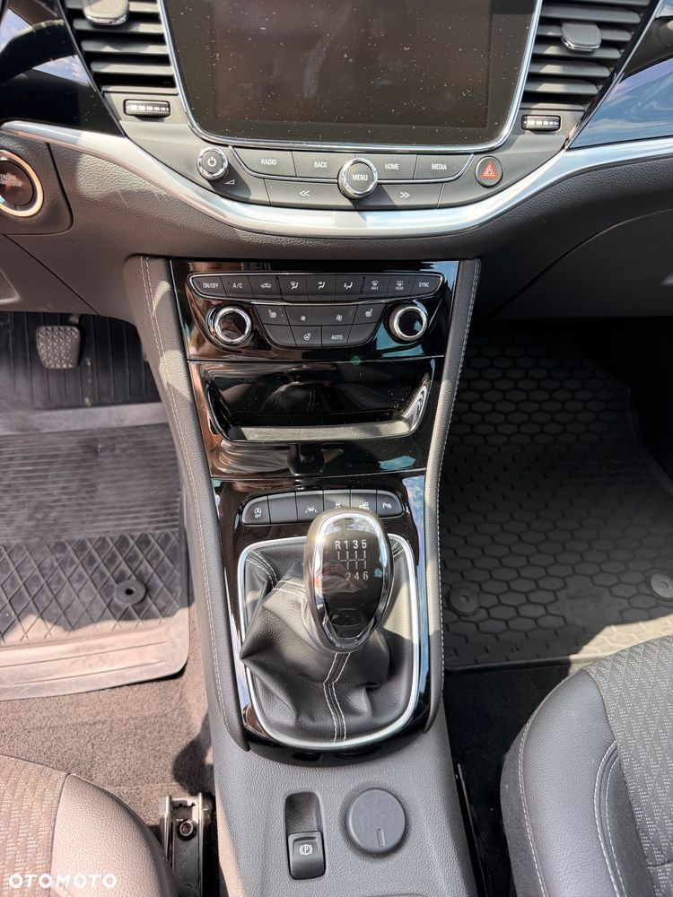 Opel Astra 1.6 T GPF Elite S&S - 12