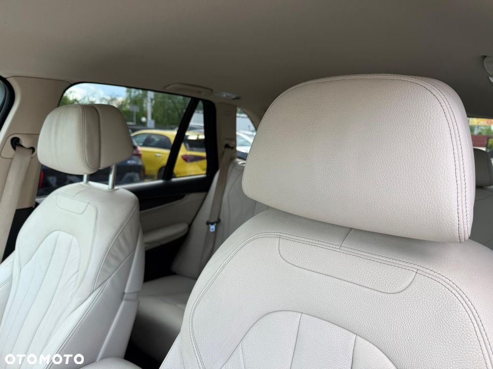 BMW X5 xDrive25d - 23