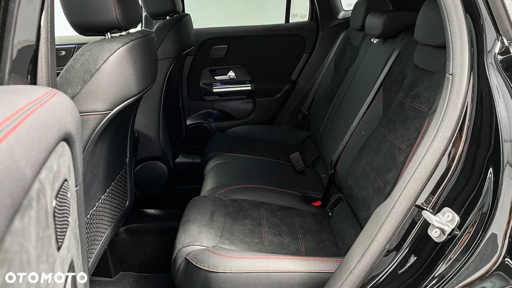 Mercedes-Benz GLA 200 mHEV AMG Line 7G-DCT - 14