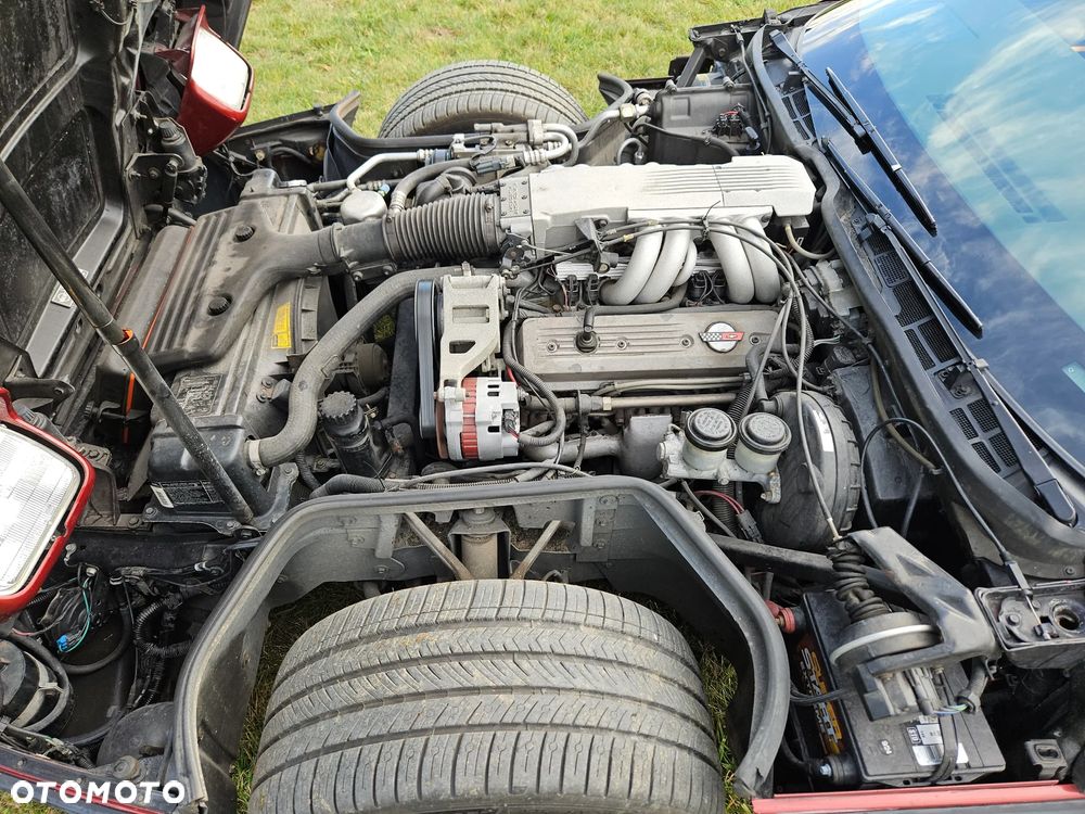 Chevrolet Corvette - 11