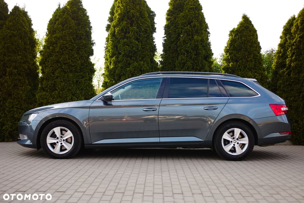 Skoda Superb 2.0 TDI 4x4 Premium Edition - 2