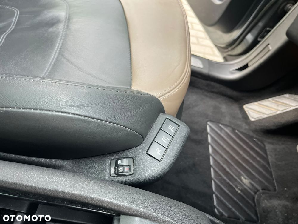 Citroën C4 Picasso BlueHDi 150 EAT6 Exclusive - 17