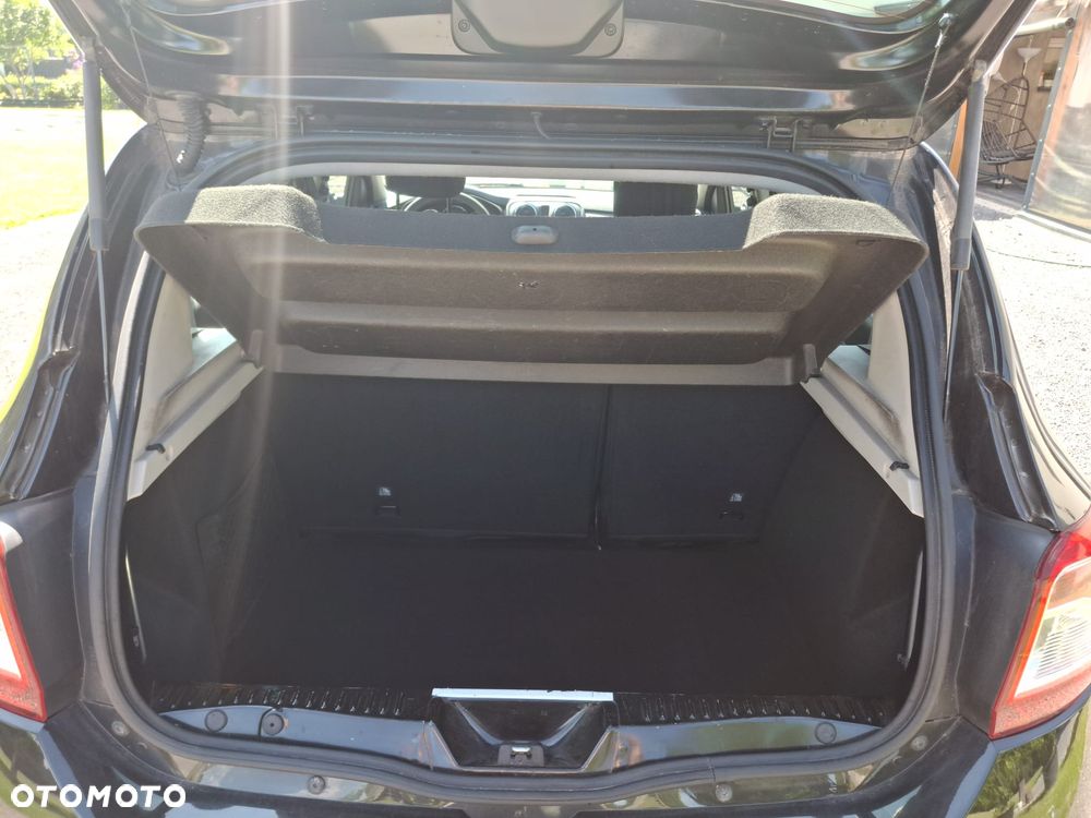 Dacia Sandero - 9