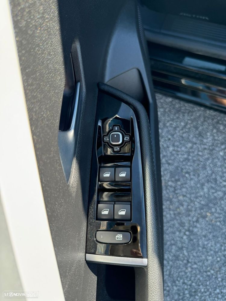 Opel Astra 1.5 D Elegance Aut. - 15