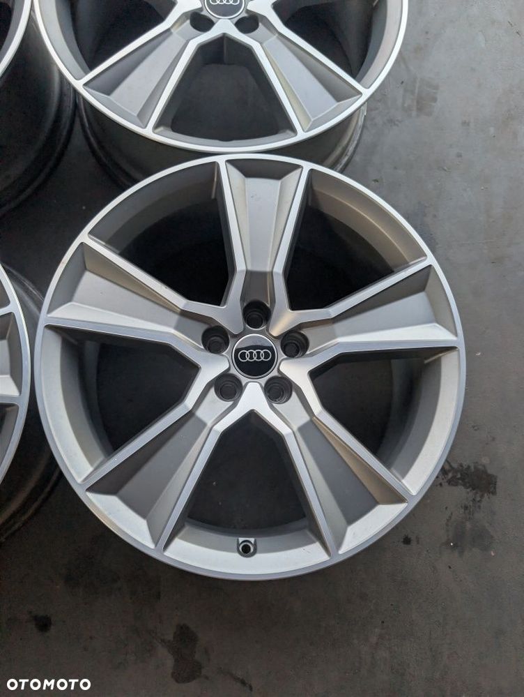 FELGI ALUMINIOWE Audi 8" x 20" x 5x112 x 66,6 x ET39 - 4