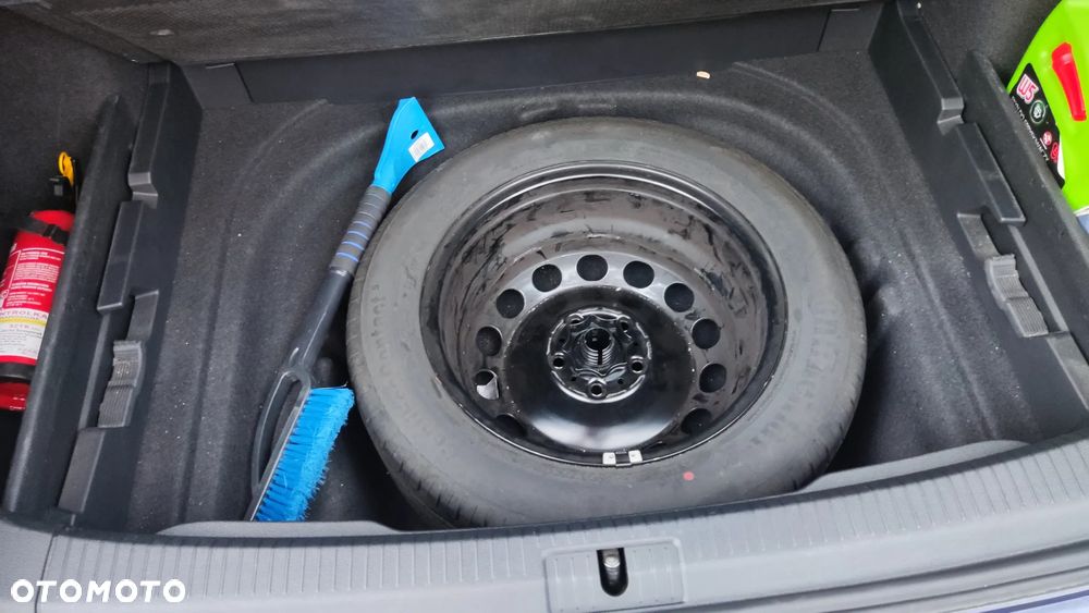 Volkswagen Golf VII 1.6 TDI BMT Comfortline - 23