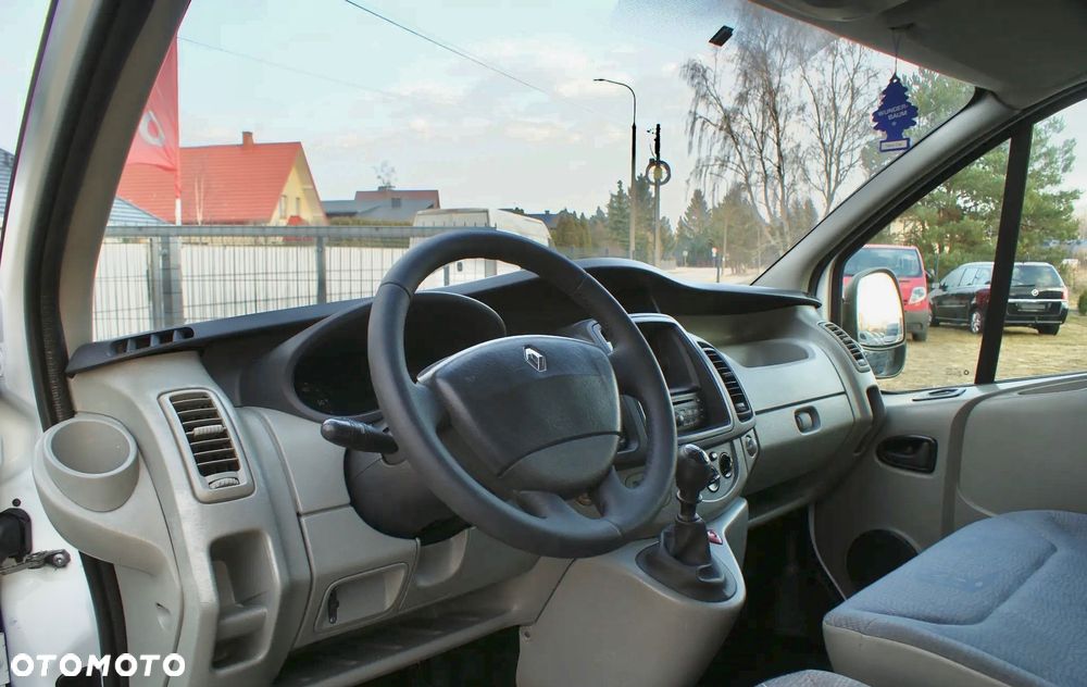 Renault Trafic - 9