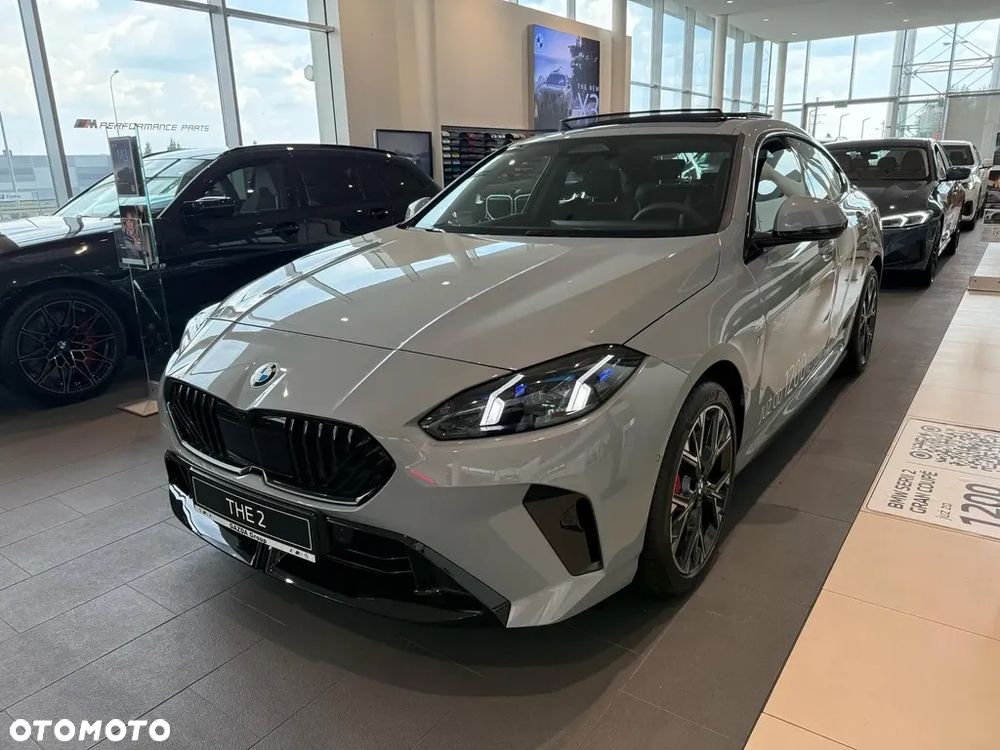 BMW Seria 2 218d - 4