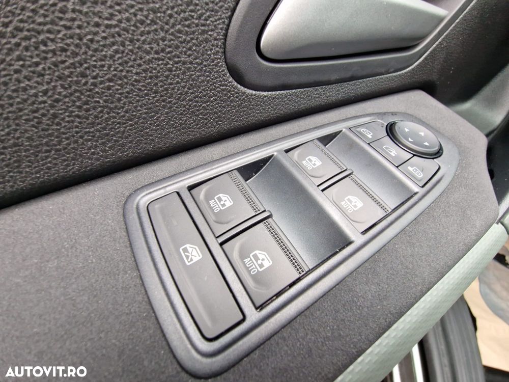 Dacia Duster 155 Extreme - 10