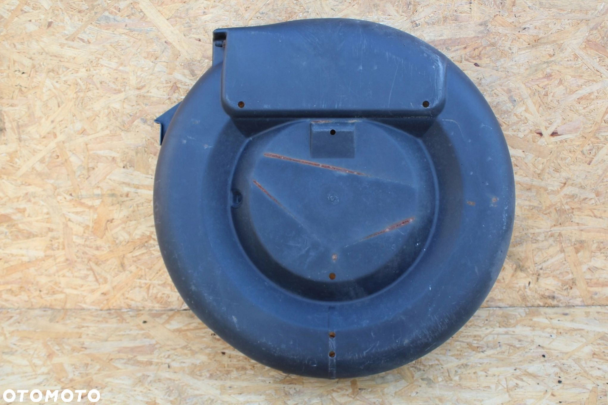 Osłona koła zapasowego BMW z3 67672722 - 2