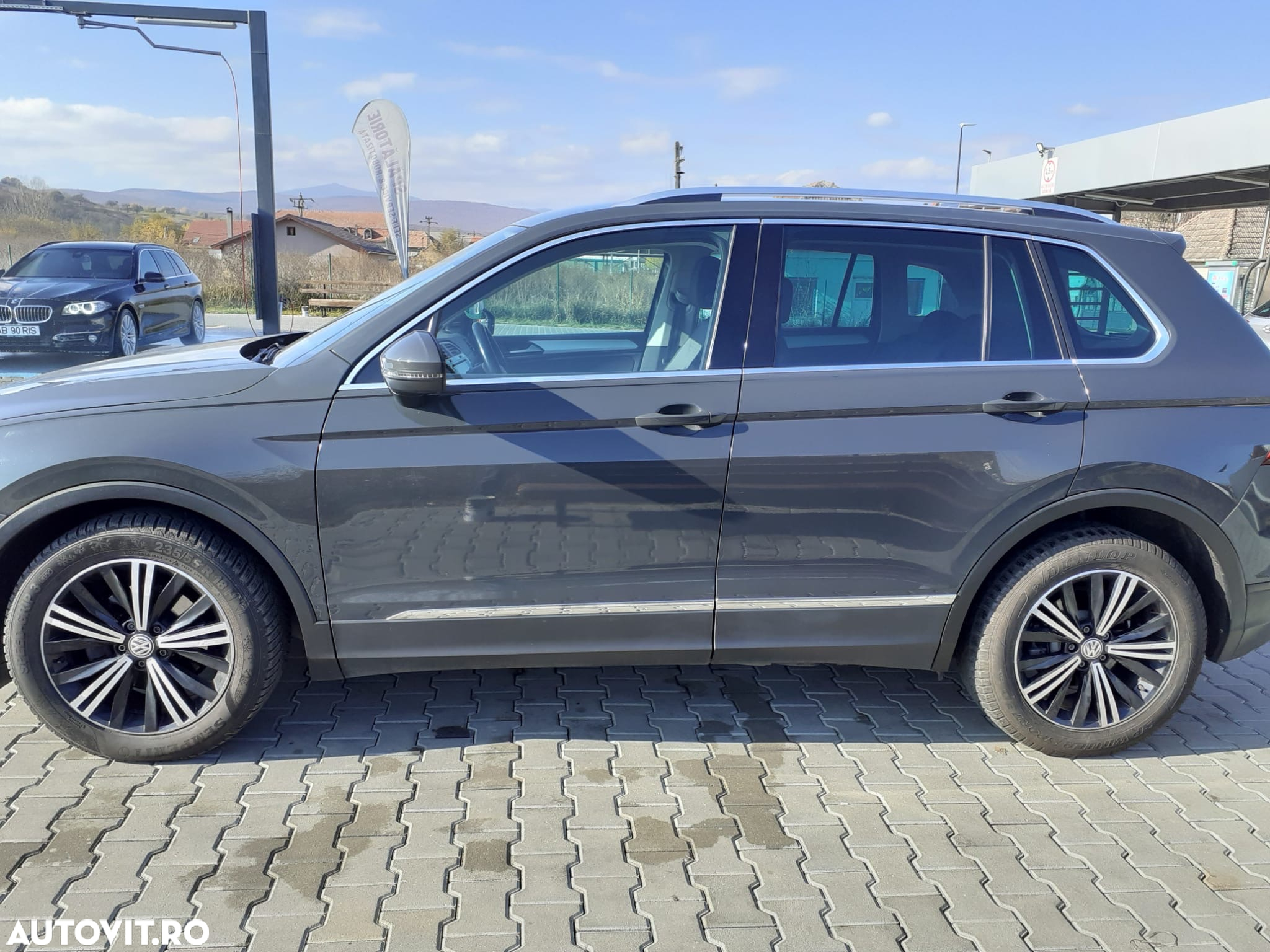 Volkswagen Tiguan 2.0 TDI SCR (BlueMotion Technology) Comfortline - 3