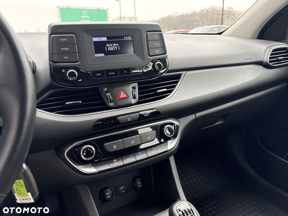 Hyundai i30 1.5 DPI Modern - 20