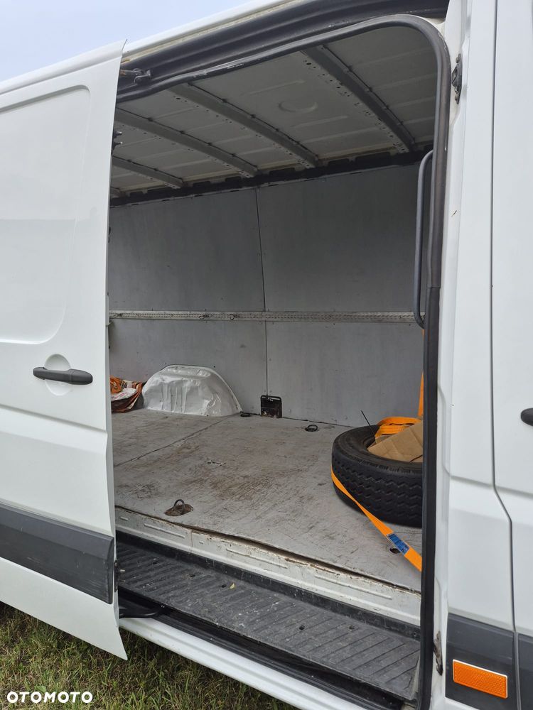 Mercedes-Benz Sprinter - 7