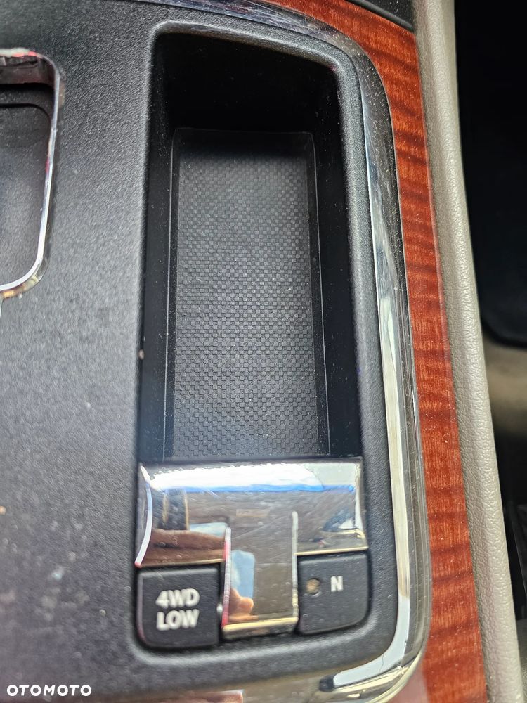 Jeep Grand Cherokee - 36