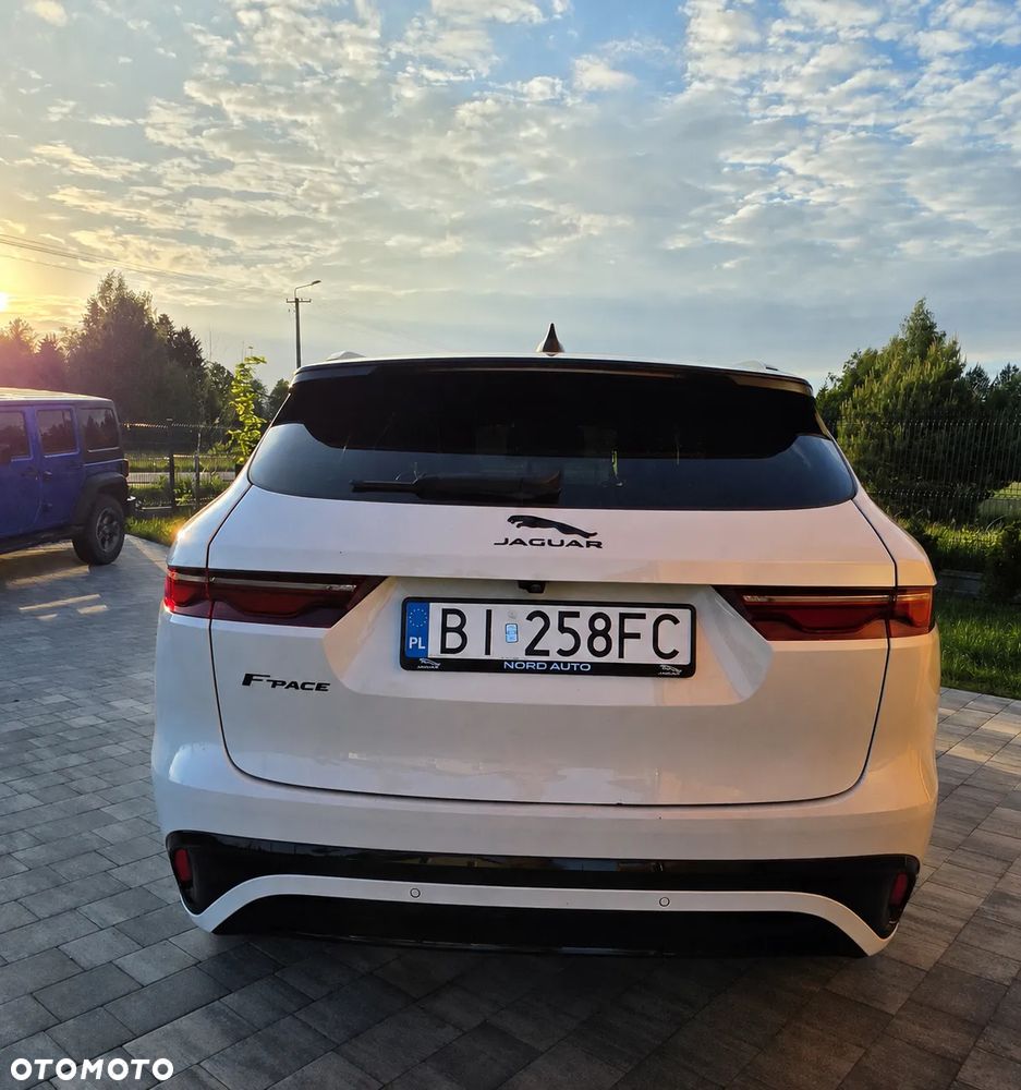 Jaguar F-Pace 2.0 i4P AWD Prestige - 3