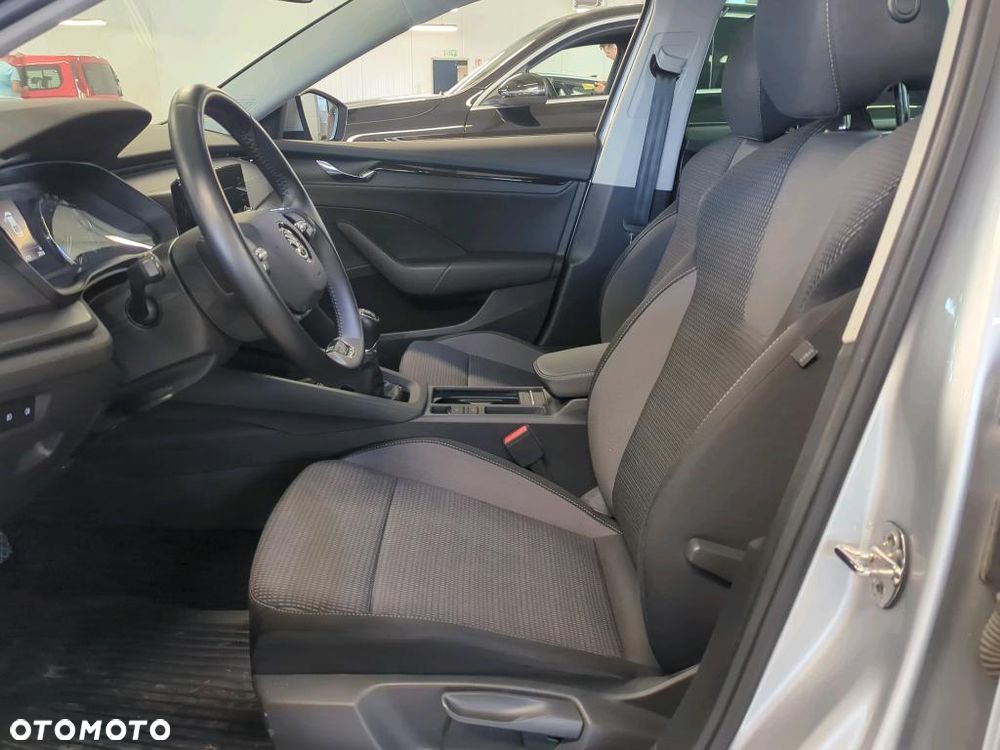 Skoda Octavia 1.5 TSI ACT Ambition - 8