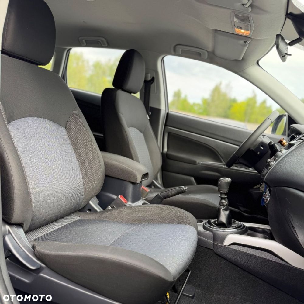 Mitsubishi ASX - 14