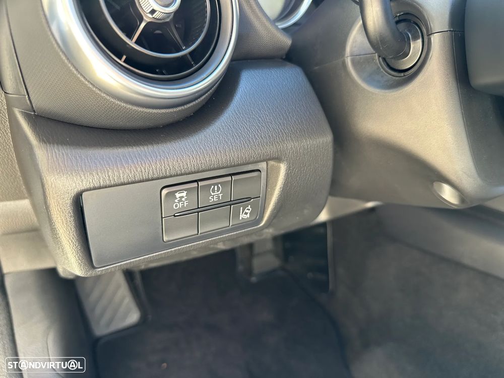 Mazda MX-5 MZR 1.5 Sky.Excellence Navi - 13