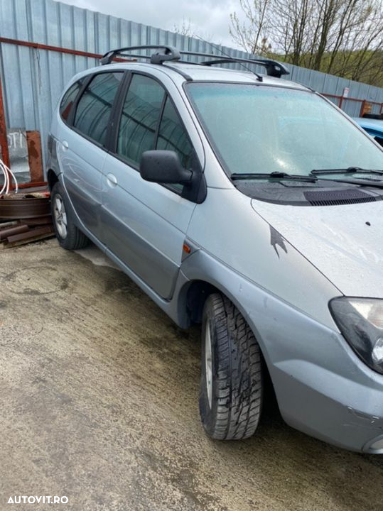 Dezmembrez Renault Scenic RX4 - 2