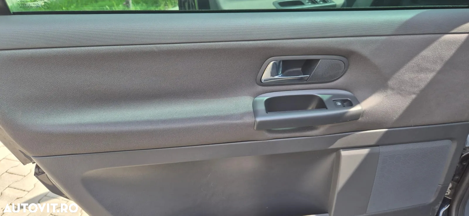 Volkswagen Sharan - 11
