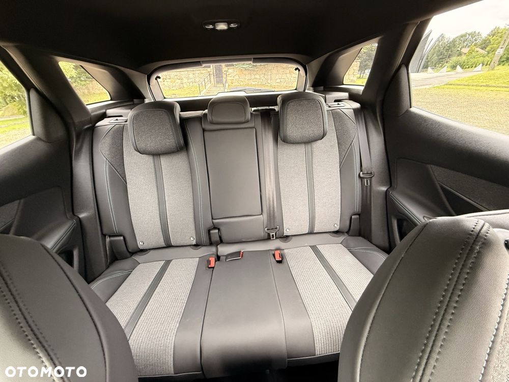 Peugeot 3008 PureTech 130 Stop & Start GPF EAT8 Allure Pack - 13