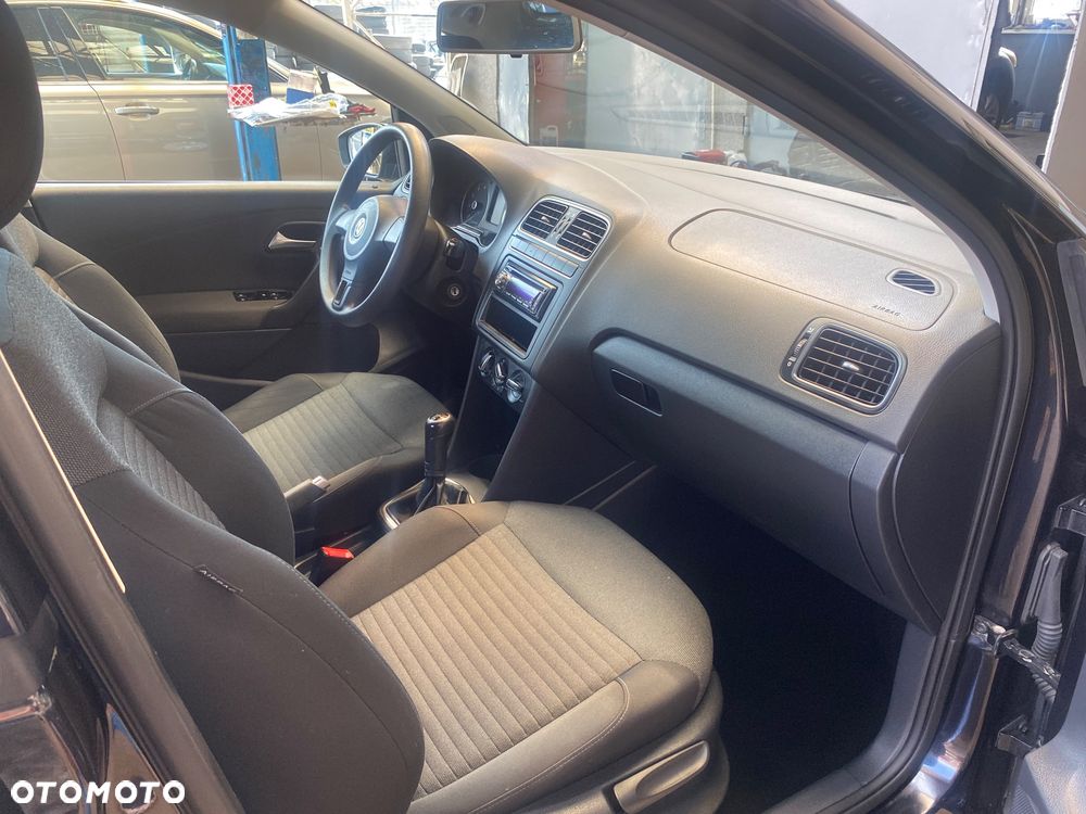 Volkswagen Polo - 19