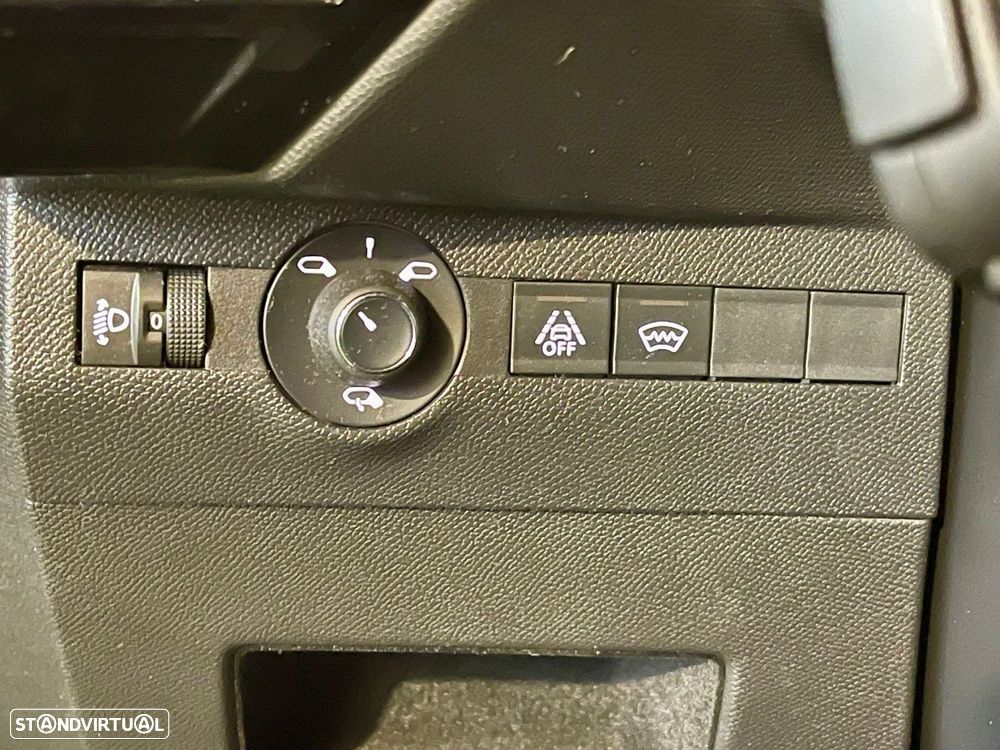 DS DS7 Crossback - 35