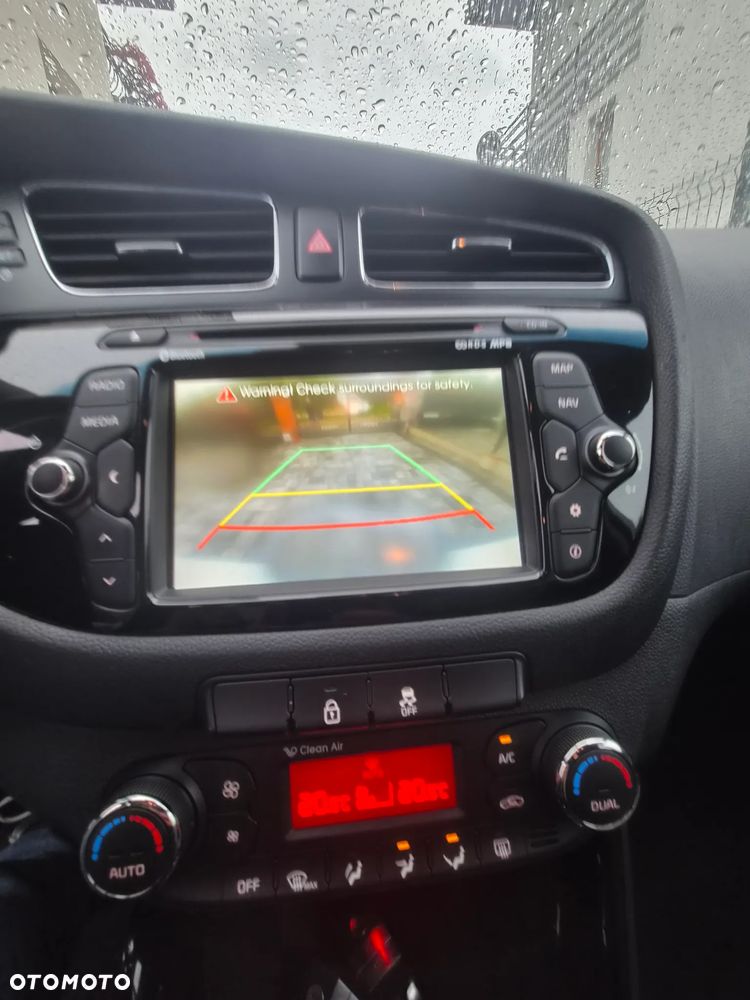 Kia Ceed - 35