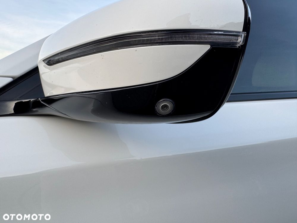 BMW Seria 7 740Li - 18