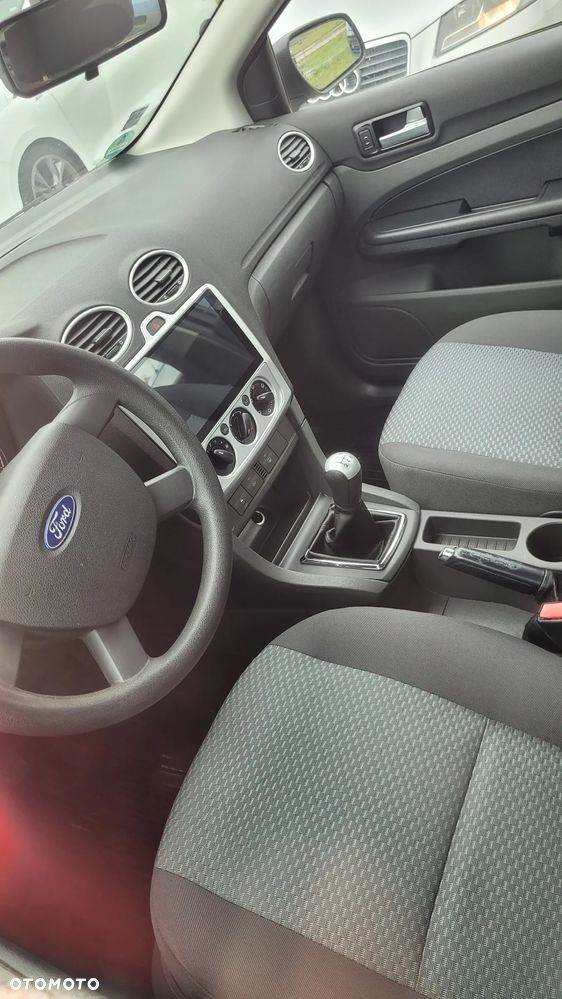 Ford Focus 1.4 16V Fun - 14