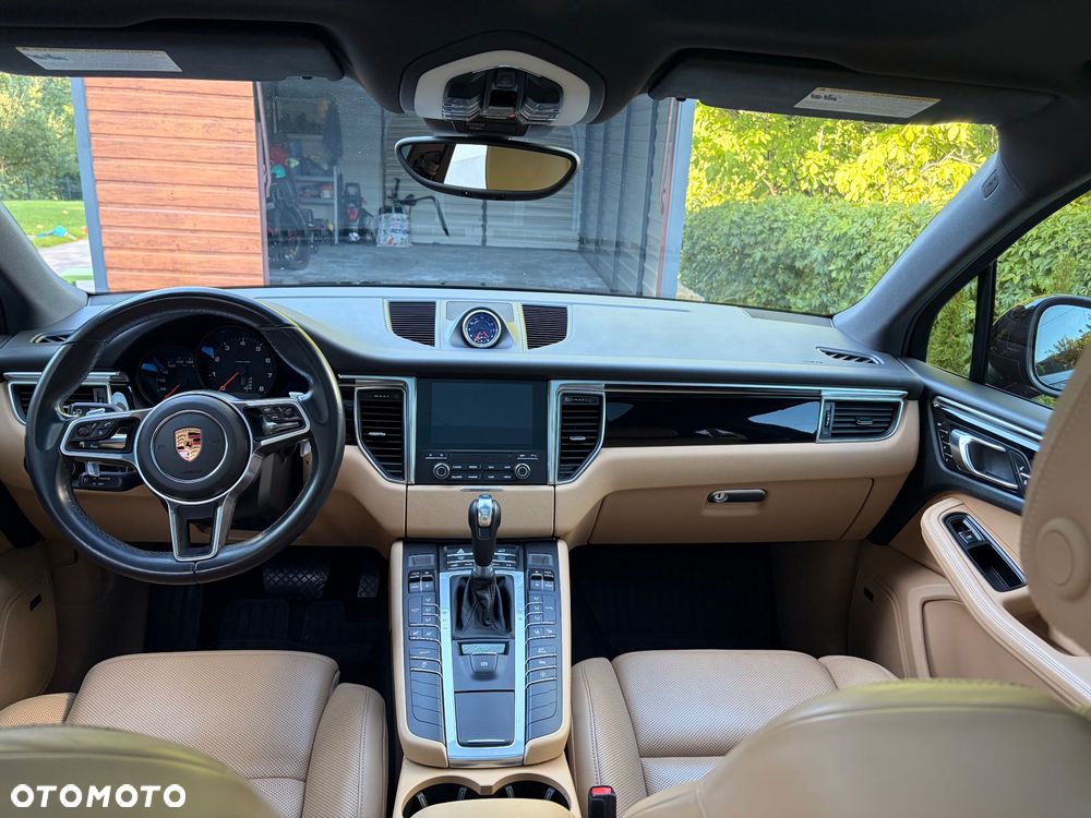 Porsche Macan - 11