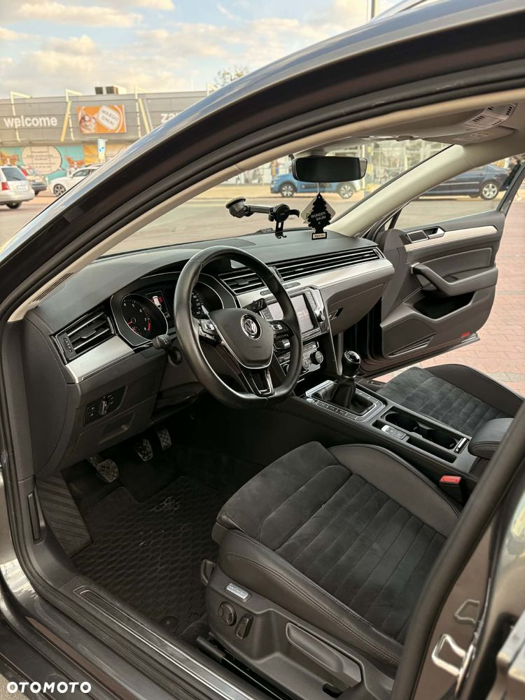 Volkswagen Passat 1.8 TSI BMT Comfortline - 5