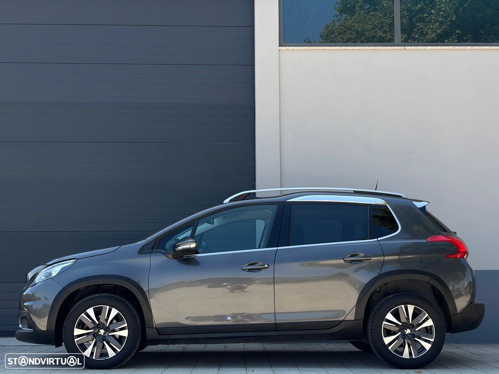 Peugeot 2008 1.2 PureTech Allure EAT6 - 8