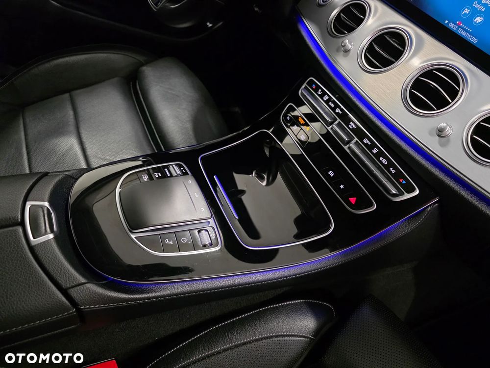 Mercedes-Benz Klasa E - 22