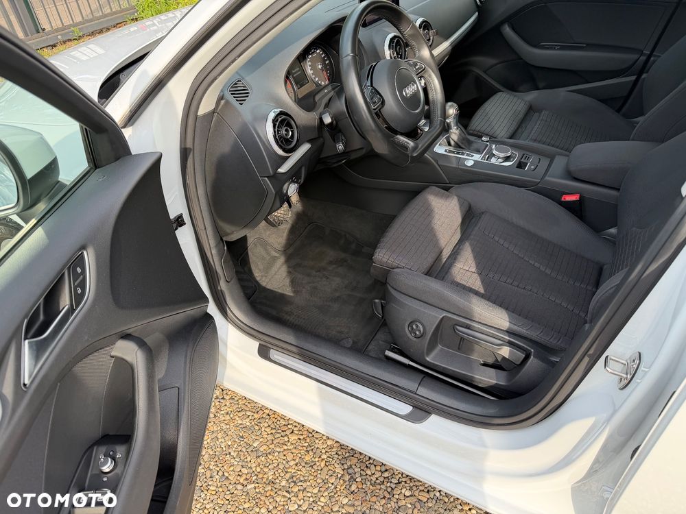 Audi A3 Sportback 2.0 TDI S tronic sport - 25