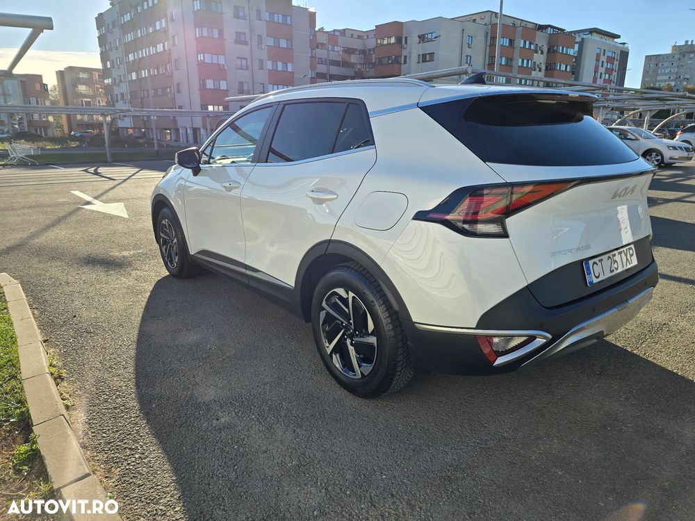 Kia Sportage 1.6 T-GDI MHEV 7DCT HP 4x2 Style - 6