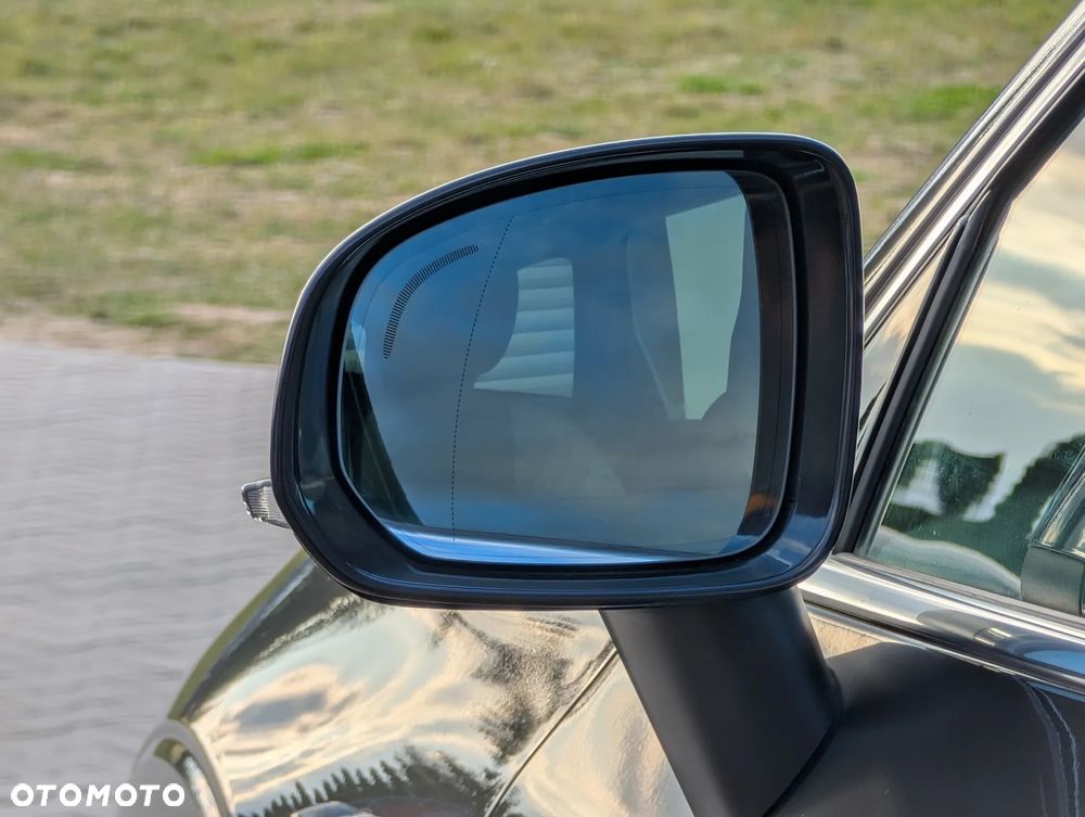 Volvo XC 60 B4 B Essential - 18