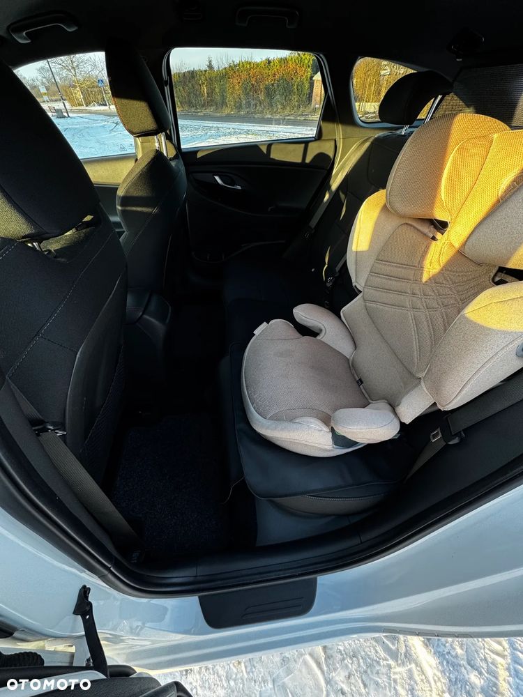 Hyundai i30 1.6 CRDI 48V-Hybrid N-Line - 32