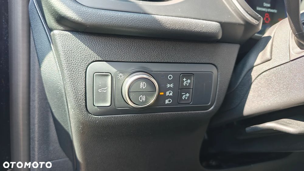 Ford Kuga - 19