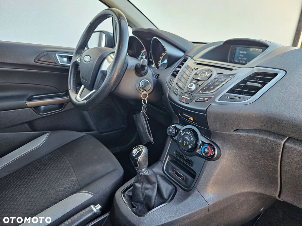 Ford Fiesta - 8