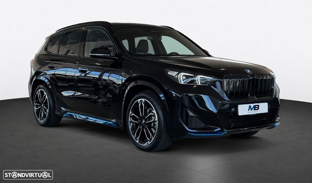 BMW iX1 xDrive30 M Sport Pack - 2