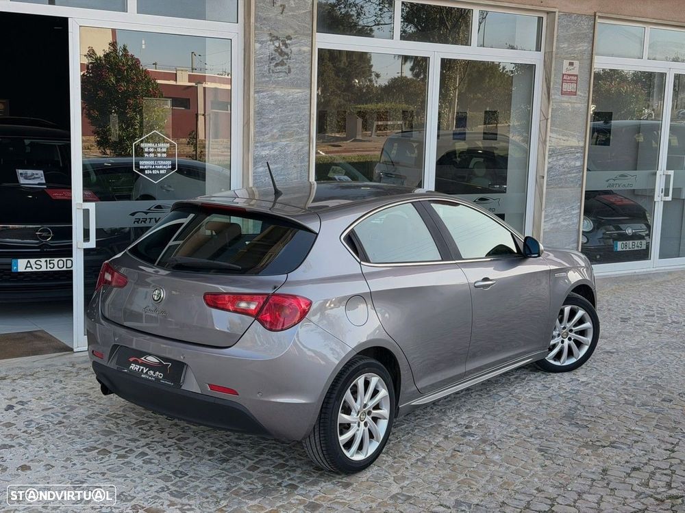 Alfa Romeo Giulietta 1.6 JTDM Distinctive 57X - 4