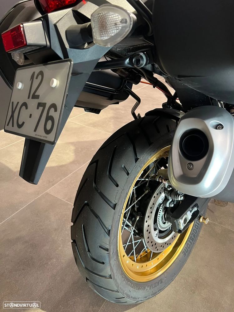 Suzuki DL V-Strom 1000 - 4