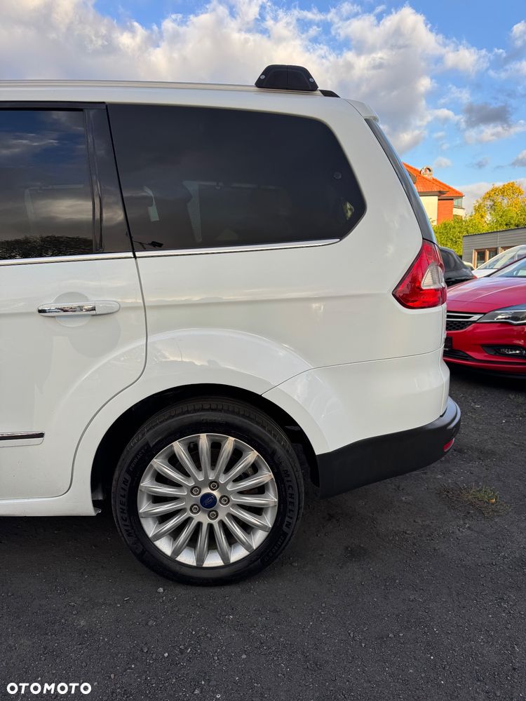 Ford Galaxy - 10
