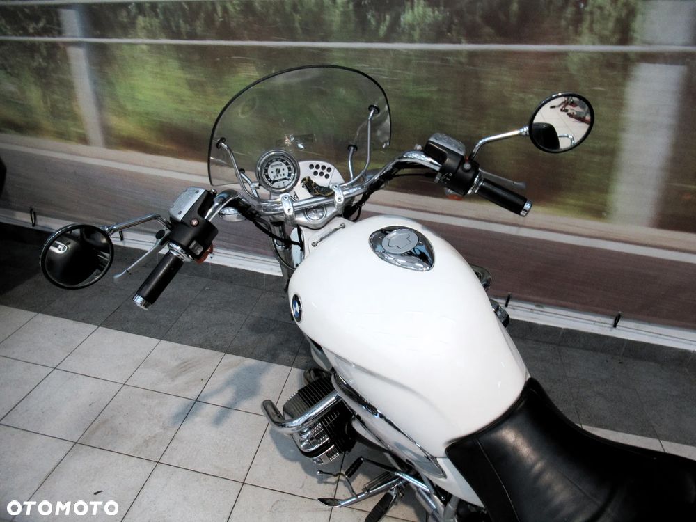 BMW R - 8