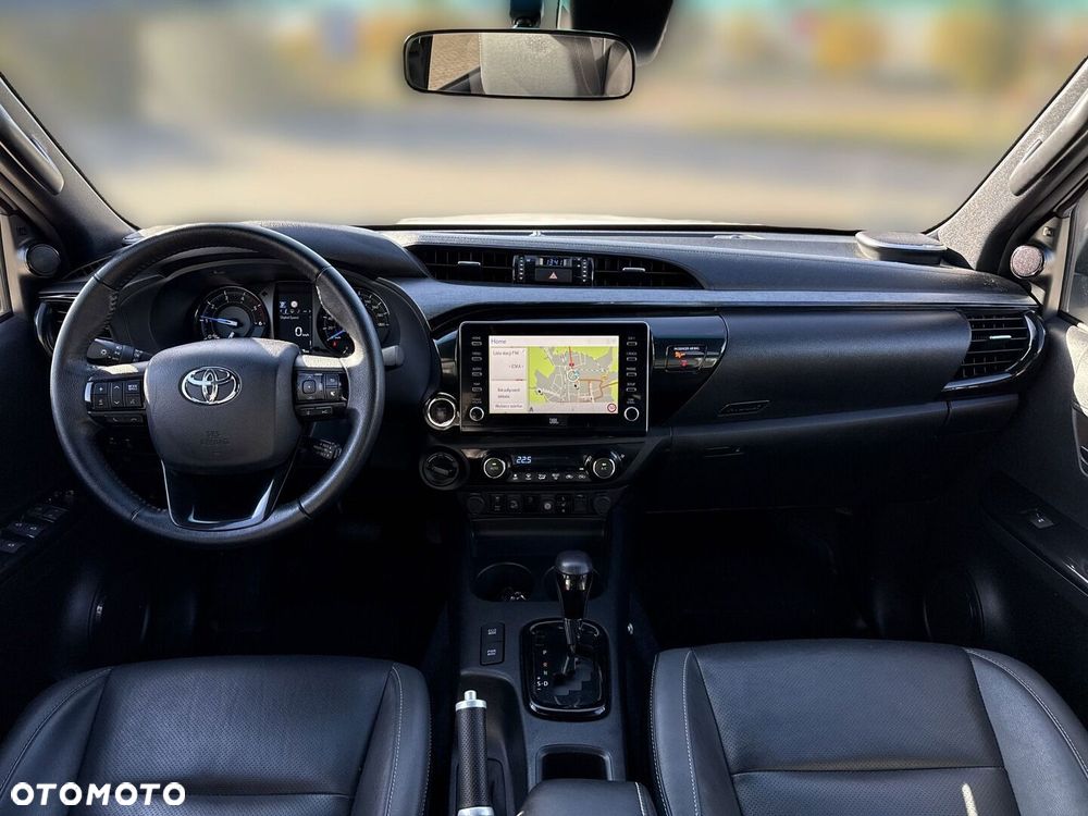 Toyota Hilux 2.8 D-4D Double Cab Invincible 4x4 - 4