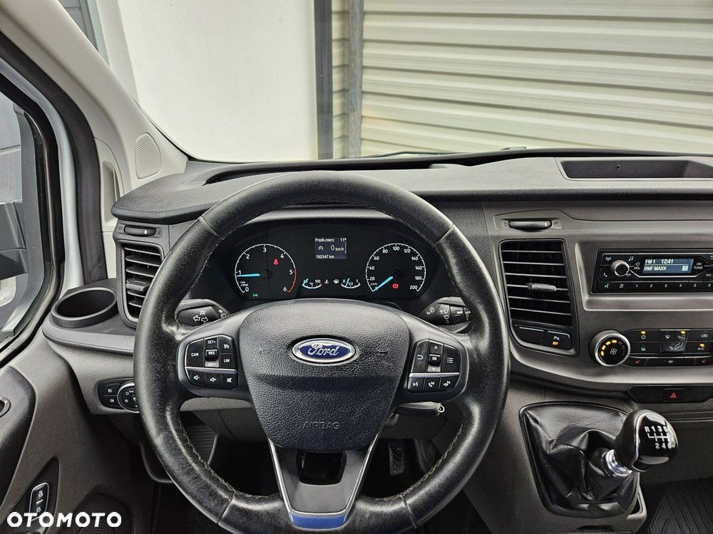 Ford Transit Custom - 32
