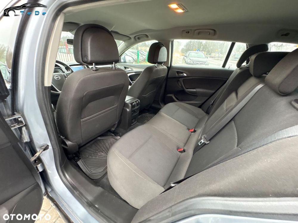 Opel Insignia 1.8 Cosmo - 24