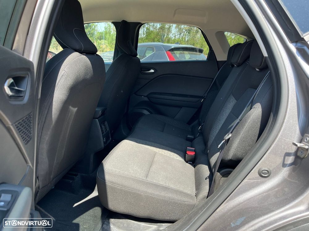 Renault Captur 1.6 E-Tech Full Hybrid Evolution - 35